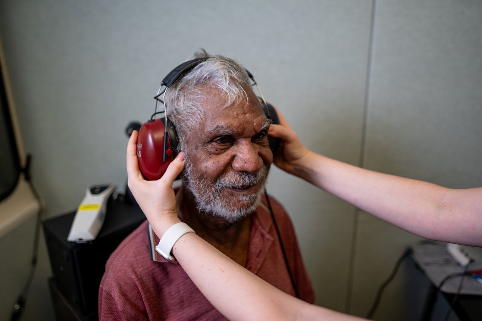 https://www.hearing.com.au/getmedia/edbdeda6-9d6a-4366-88d6-0f42f327775f/A7303588-(1).jpg